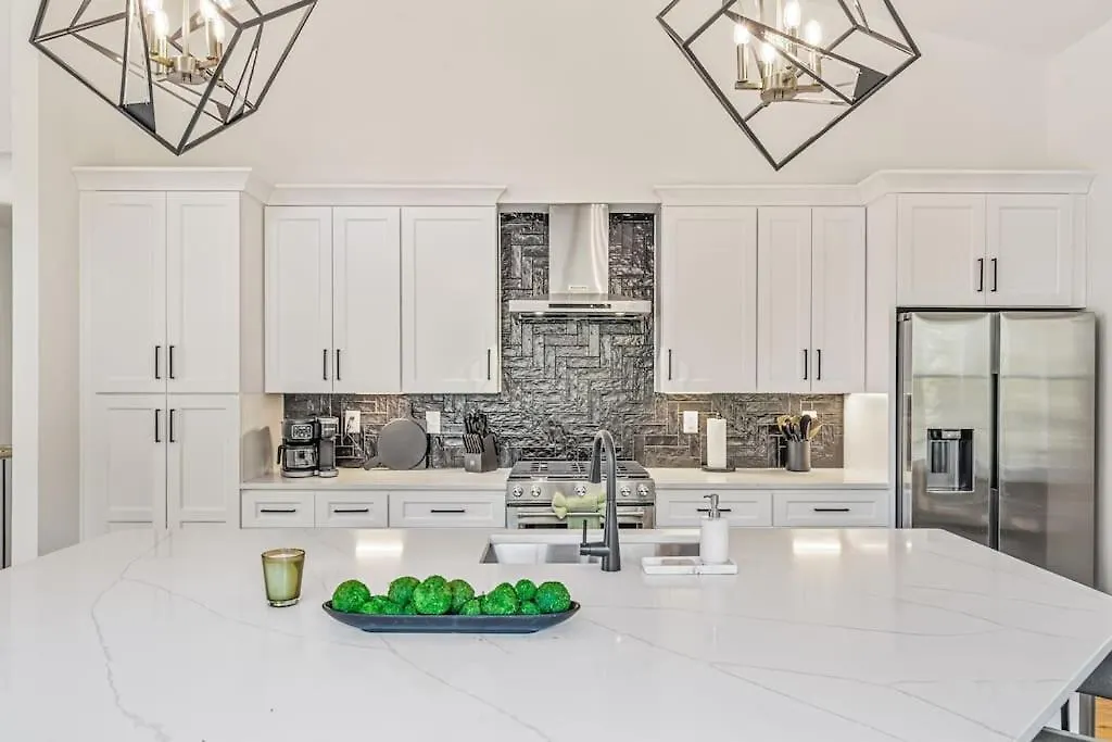 Holiday home Modern 4Br Retreat In Uptown! Villa Charlotte United States